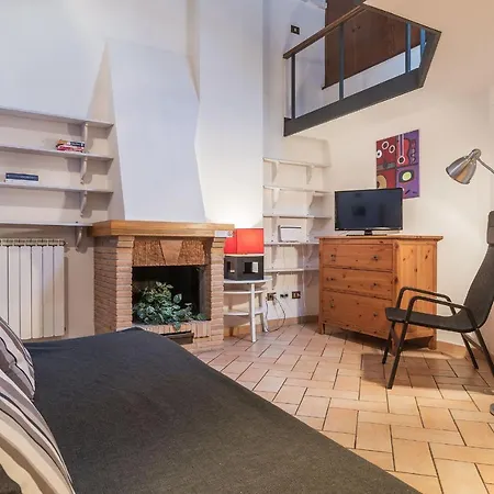 Apartament Amazing In Campo De Fiori - Fromhometorome Rzym