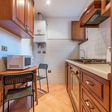 Amazing In Campo De Fiori - Fromhometorome